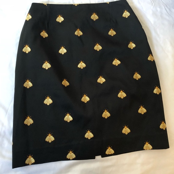 Classy pretty skirt 🐝 - Picture 1 of 2